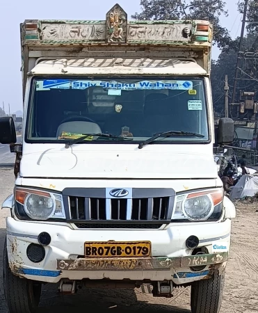 MAHINDRA Bolero Pik-Up