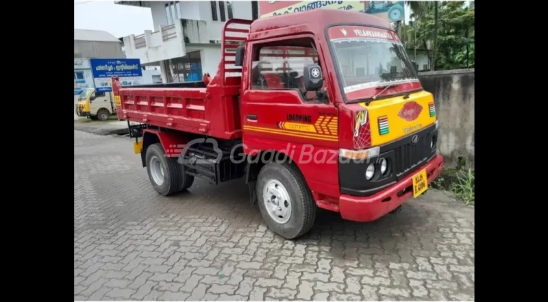 MAHINDRA Loadking Optimo Pride