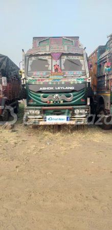 ASHOK LEYLAND 4825