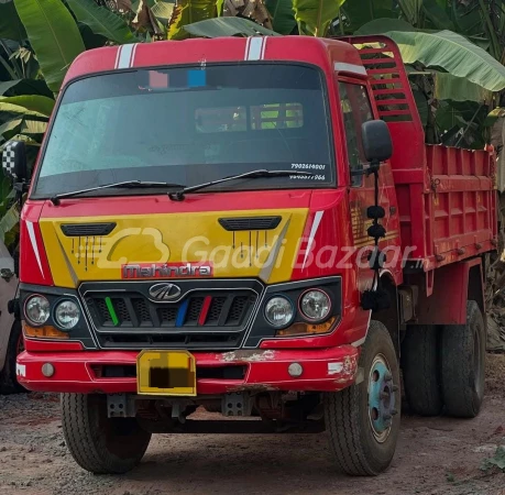 MAHINDRA Loadking Optimo Pride