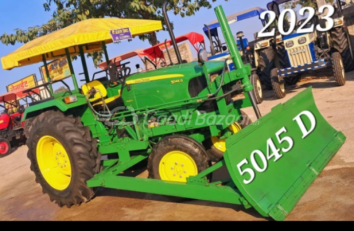 John Deere 5045 D