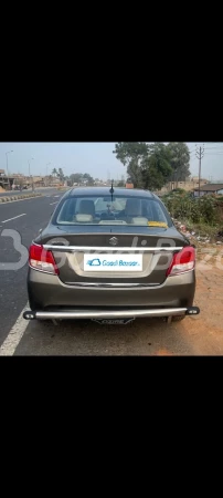 MARUTI SUZUKI Dzire