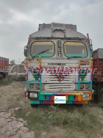 ASHOK LEYLAND 3718