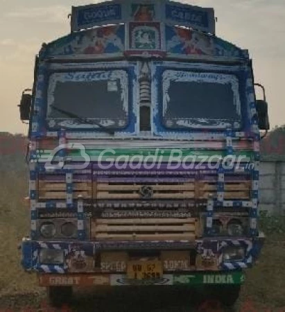 ASHOK LEYLAND 3118 LA (Super)