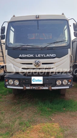 ASHOK LEYLAND AL 2825