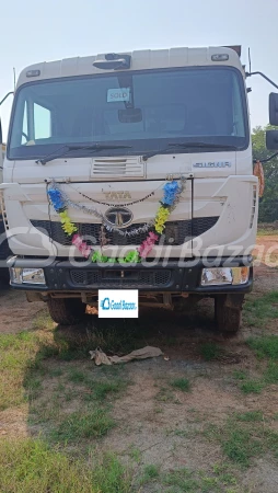 TATA MOTORS SIGNA 2823 K