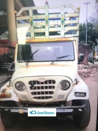 MAHINDRA Bolero Maxitruck Plus