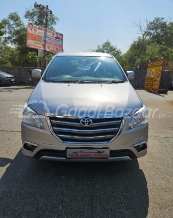 TOYOTA Innova [2015-2016]