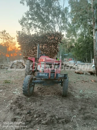 MAHINDRA Arjun 555 Di