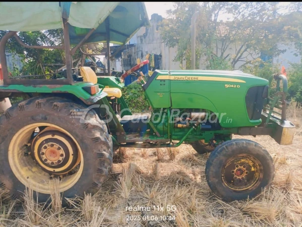 John Deere 5042 D