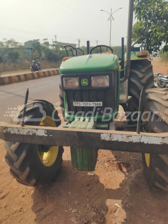 John Deere 5075 E 4wd