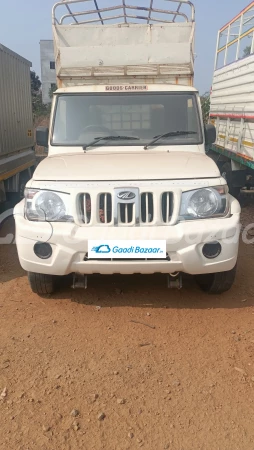 MAHINDRA Bolero Maxitruck Plus