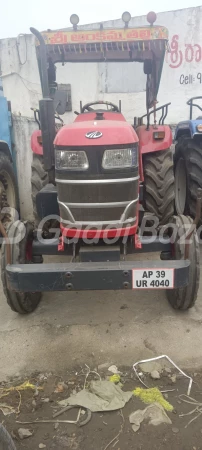 MAHINDRA Yuvo 575 Di