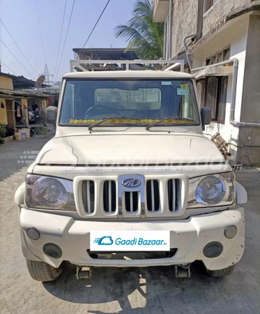 MAHINDRA Bolero Maxitruck Plus