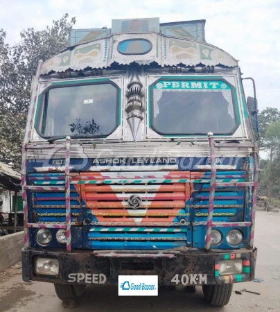 ASHOK LEYLAND 3118 LA (Super)