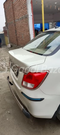 MARUTI SUZUKI Dzire