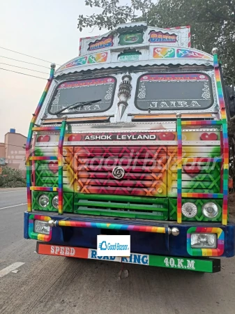 ASHOK LEYLAND 3118 HD