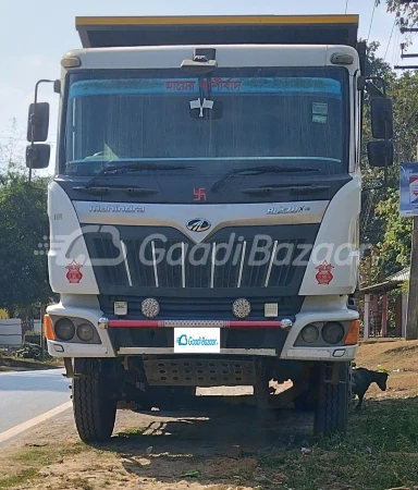 MAHINDRA Blazo X 28 Tipper