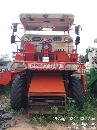 Preet 7049 - Maize Special Combine Harvester