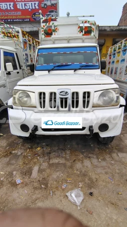 MAHINDRA Bolero Pik-Up