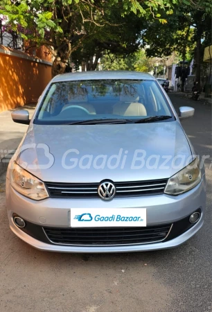 VOLKSWAGEN Vento [2010-2012]