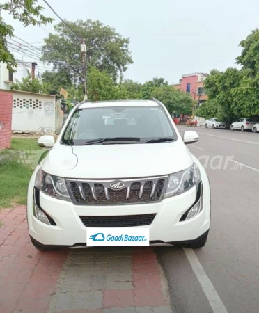 MAHINDRA XUV500