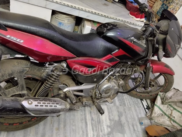 Bajaj Pulsar 150