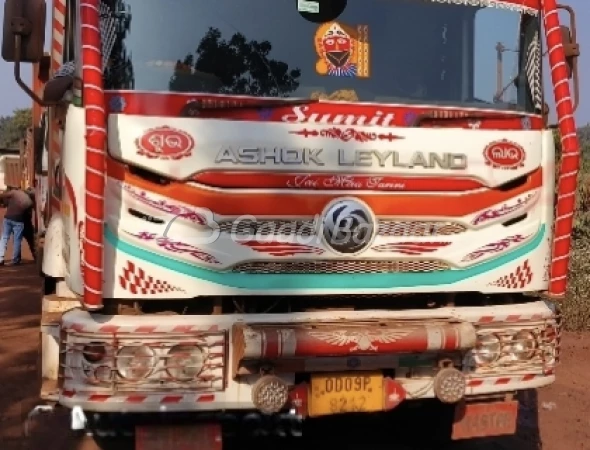 ASHOK LEYLAND 4825