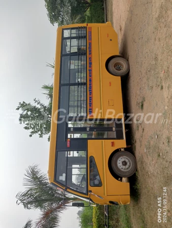 EICHER 10.90 L Starline School Bus