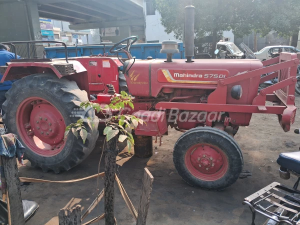 MAHINDRA 575 Di