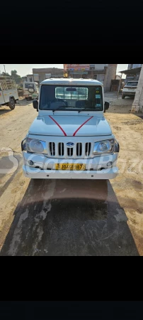 MAHINDRA Bolero Pik-Up