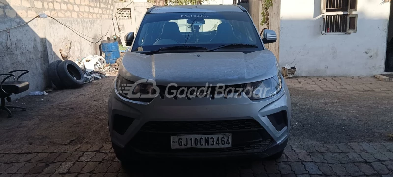 MAHINDRA KUV100 NXT