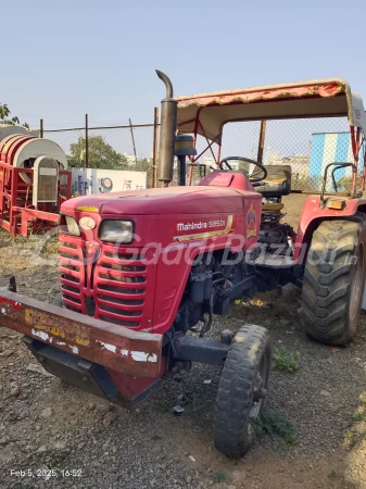 MAHINDRA 585 Di