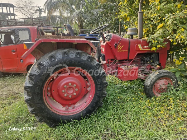 MAHINDRA 585 Di Xp Plus