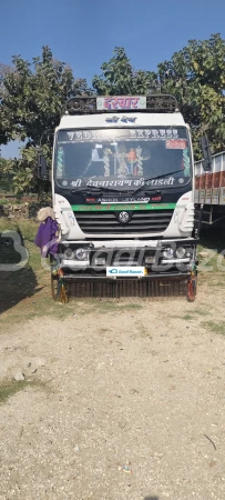 ASHOK LEYLAND U 4923