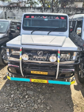 Force Motors TRAX