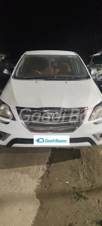 TOYOTA INNOVA