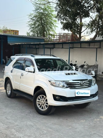 TOYOTA FORTUNER