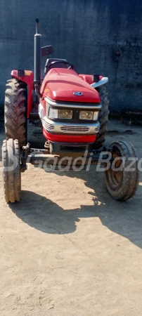 MAHINDRA 555 Di Power Plus