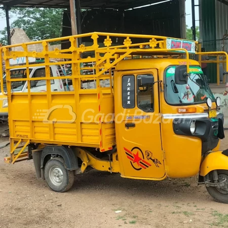 Bajaj Maxima C