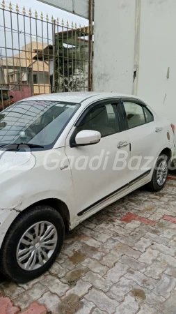 MARUTI SUZUKI Dzire