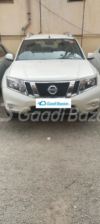 NISSAN TERRANO