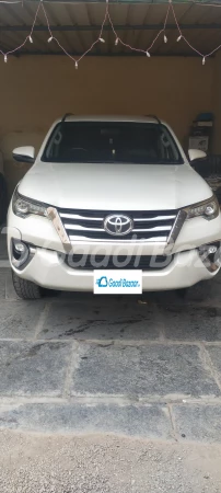 TOYOTA FORTUNER