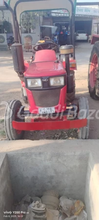 MAHINDRA Yuvraj 215 Nxt