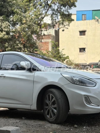 HYUNDAI VERNA