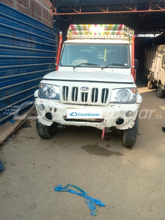 MAHINDRA Bolero Pik-Up