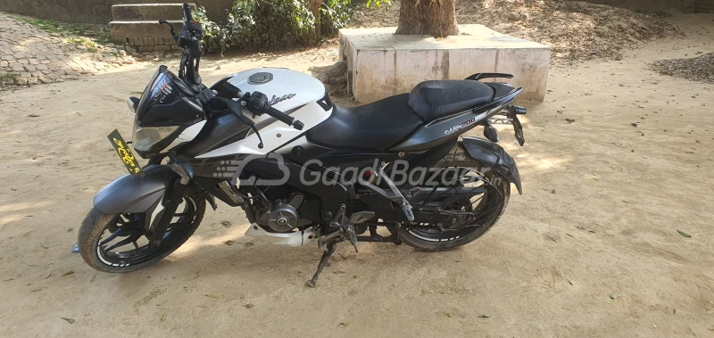 Bajaj Pulsar 200