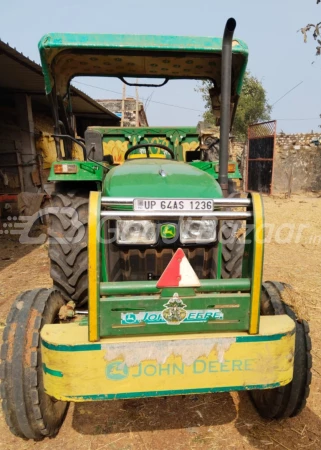 John Deere 5050 D