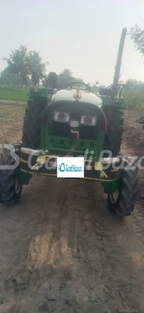 John Deere 5050 D