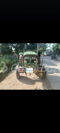 John Deere 5105